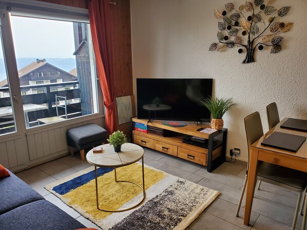TV, DVD player