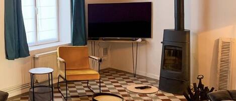 TV