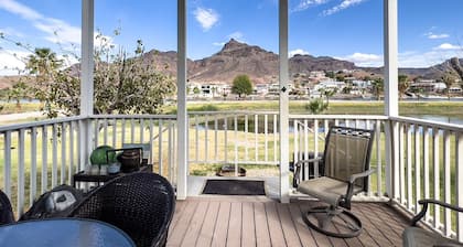 Siren's Adventure Riverfront Cottage! River Lodge NB31