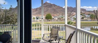 Siren's Adventure Riverfront Cottage! River Lodge NB31