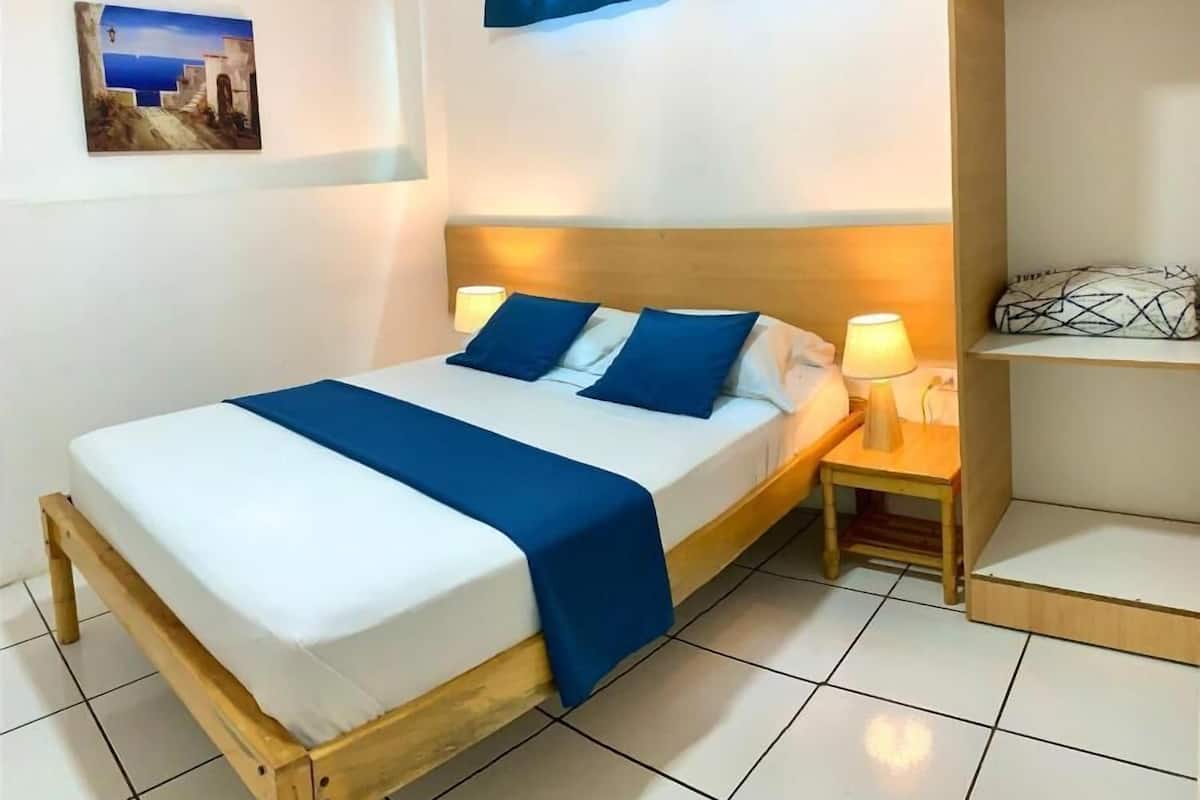Standard Double Room, 1 Queen Bed
