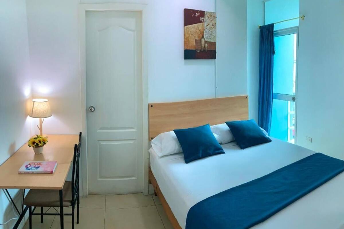 Down duvets, desk, free WiFi, bed sheets
