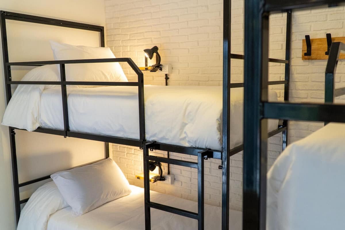 Wifi gratis y ropa de cama