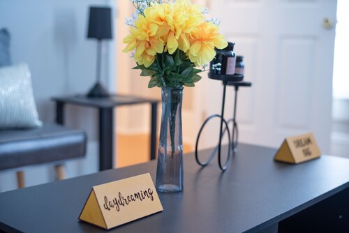 Remodeled historical loft walking distance from the Square.