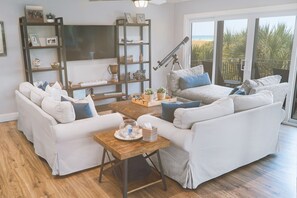 獨棟房屋, 多張床, 海景 (602) | 起居區 | 電視