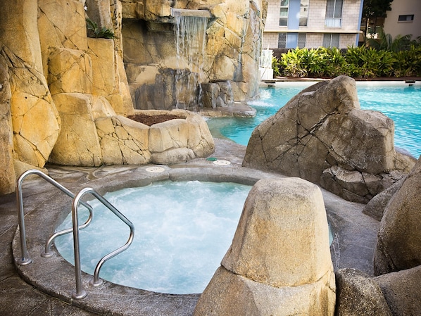 Piscine extérieure, piscine chauffée
