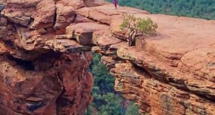 SEDONA: Studio/Loft in desirable West Sedona.