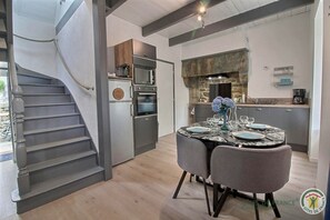 Fridge, microwave, oven, stovetop - Le Penty Lokmikaël - SAINT MICHEL EN GREVE (SAINT MICHEL EN GREVE)