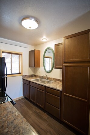 Fridge, microwave, oven, stovetop - Centrally Located near everything the Black Hills has to offer! (Rapid City)