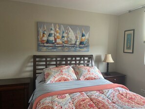 3 chambres, fer et planche à repasser, Wi-Fi gratuit, draps fournis