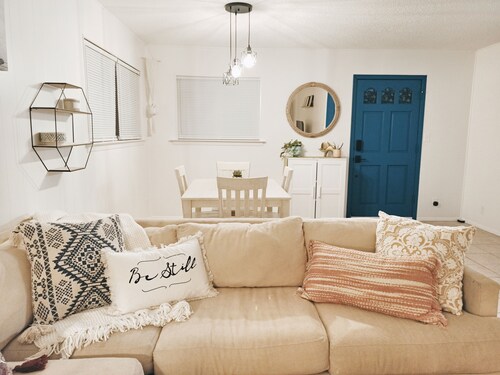 La Bohéme Austin Lake House