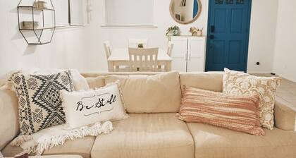 La Bohéme Austin Lake House