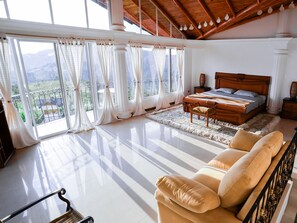 Deluxe Duplex
