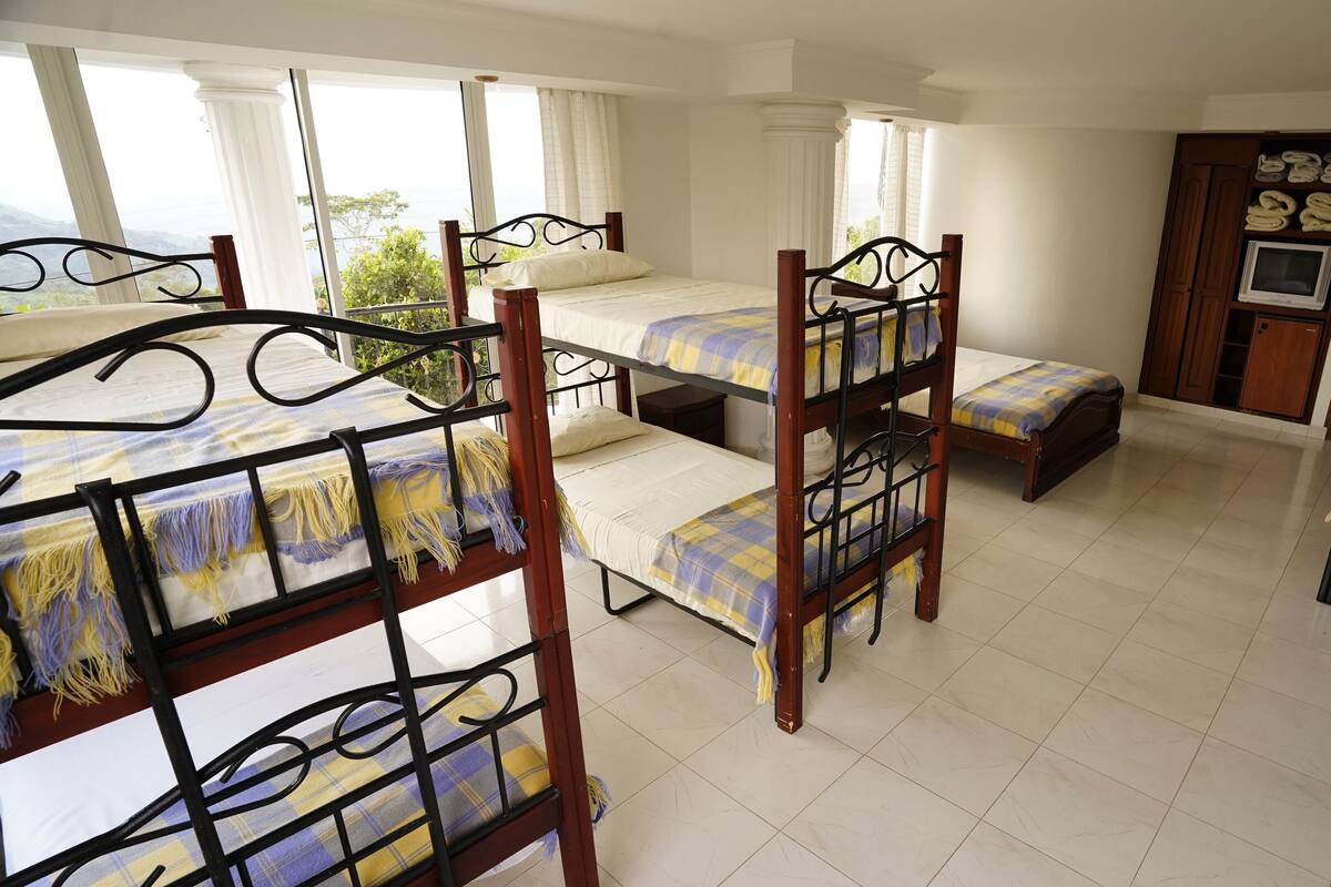 Family Room, 1 Bedroom, Mountain View