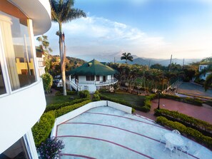 Deluxe Duplex | Balcony