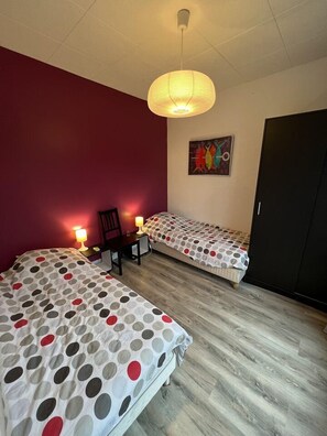 3 sovrum och strykjärn/strykbräda