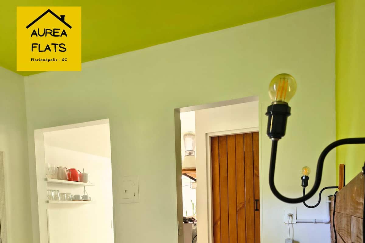 Basic Studio | In-room safe, laptop workspace, blackout drapes, iron/ironing board