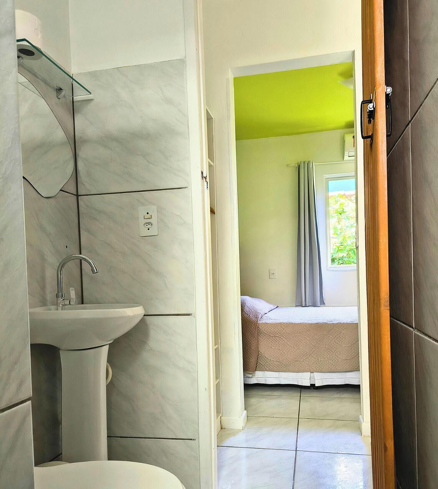 شقة إستديو بتجهيزات أساسية | حمام | مناشف، ورق حمّام