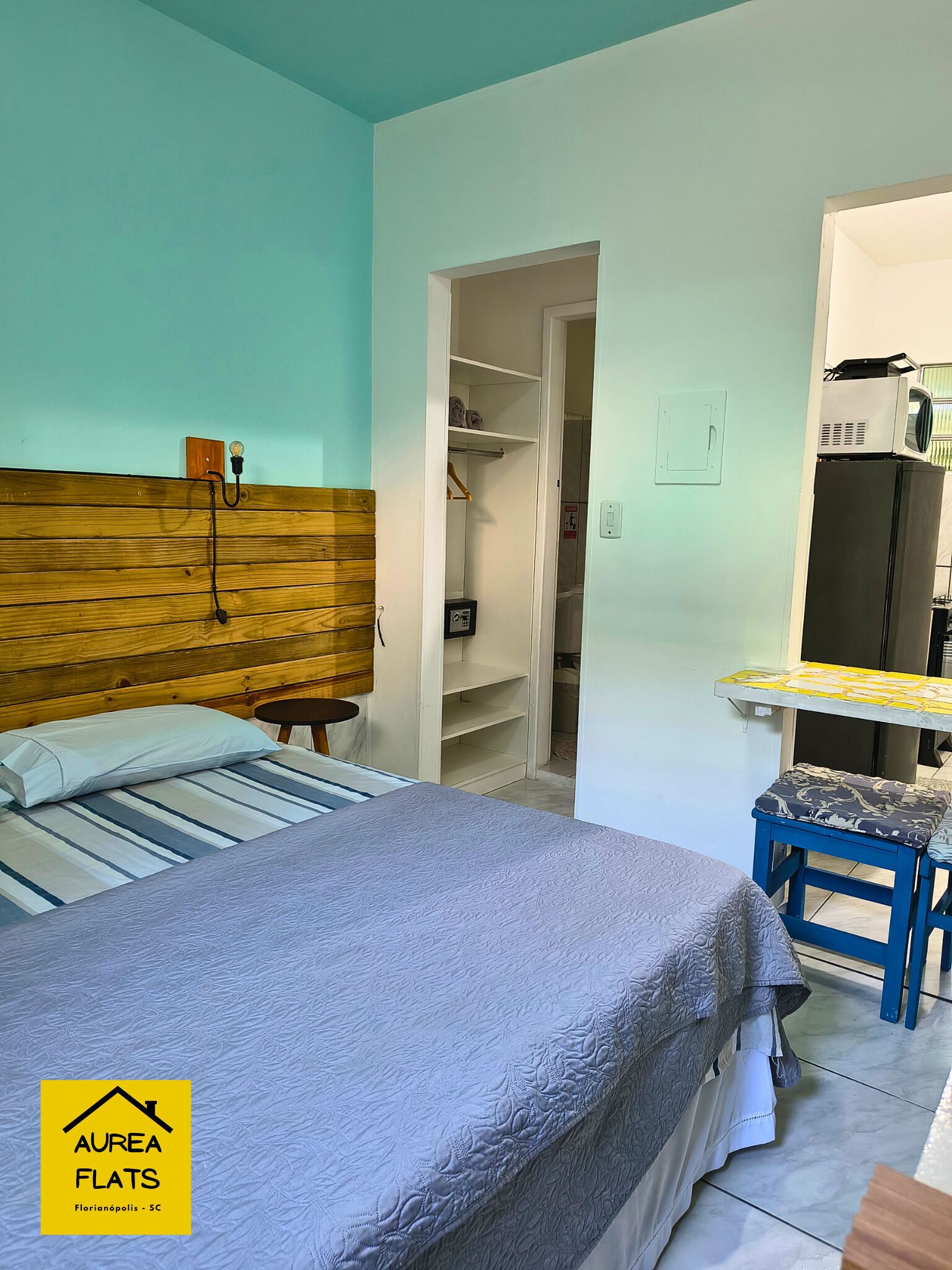 Basic Studio, 1 Bedroom | In-room safe, laptop workspace, blackout drapes, iron/ironing board