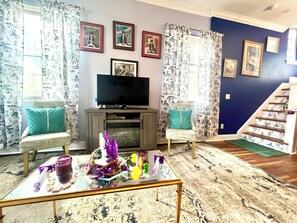 Interior - Unique, colorful, fun MidCity home with high ceilings, steps from the top cafés. (New Orleans)