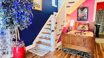 3 chambres, bureau, fer et planche Ă repasser, lit parapluie