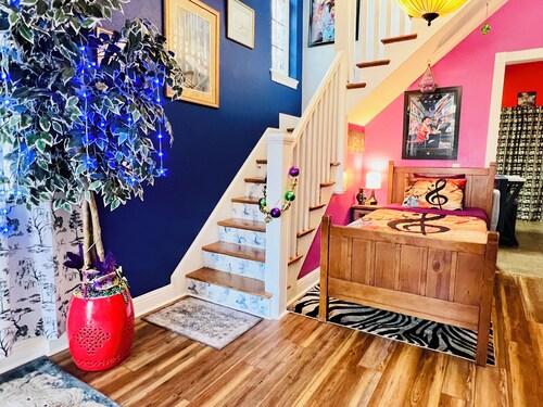 Unique, colorful, fun MidCity home with high ceilings, steps from the top cafés.