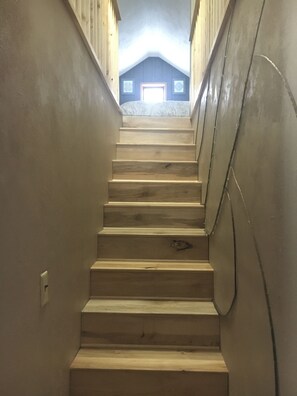 Interior - ✨🌌Peaceful riverside cabin in the UP near public beach🌊, 🥾trails & the Porkies!🌲 (Ontonagon)