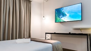 Skrivebord, skrivebord for bærbar PC, lydisolert og wi-fi (inkludert)