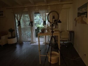 Interior - Peaceful Newport Beach retreat - spacious apt (Costa Mesa)