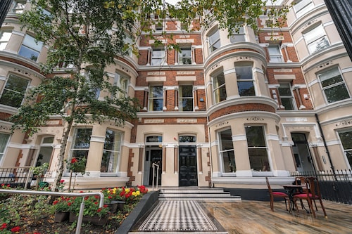 The Harrison Chambers of Distinction