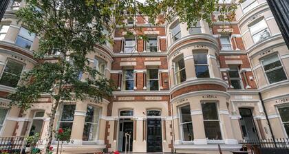 The Harrison Chambers of Distinction