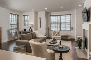 TV, fireplace, offices