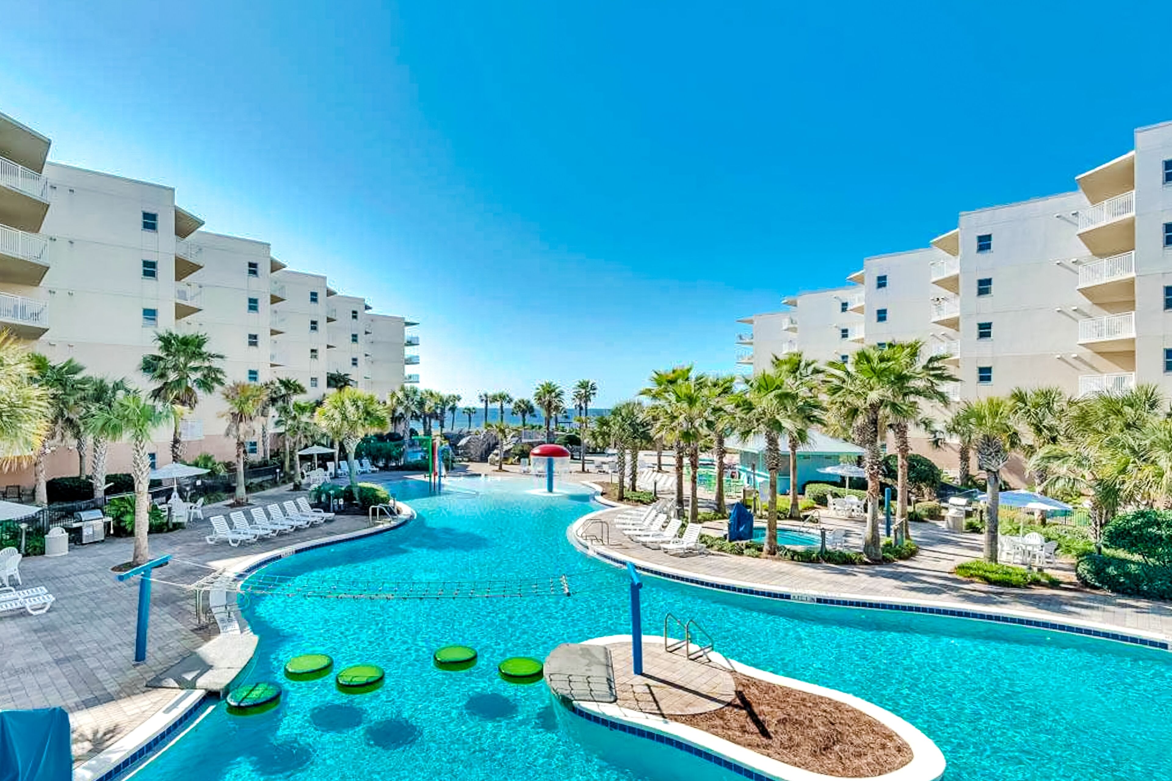 Een verwarmd zwembad