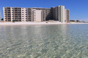 On the beach - Beachfront condo with balcony, pools, sauna & ocean views - snowbird-friendly (Panama City Beach)