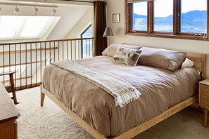 3 chambres, fer et planche à repasser, Wi-Fi, draps fournis