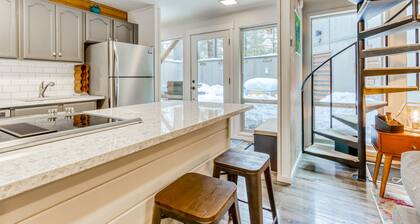 Dog-friendly home with private hot tub, fast WiFi, gas fireplace & SHARC passes