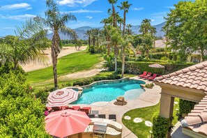 Unclassified image, 2 of 50, button