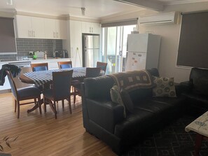 Fernseher, Kamin, Videospiele