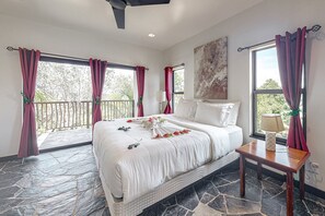 3 bedrooms, internet, bed sheets - Dog-friendly, off-grid sanctuary with a pool & lovely views in a great location (Dangriga)