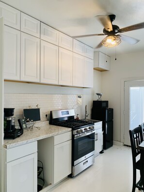 Fridge, microwave, stovetop