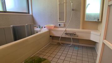 Superior Room, Multiple Beds | Bathroom