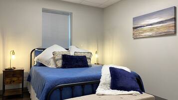 2 bedrooms, desk, iron/ironing board, free WiFi