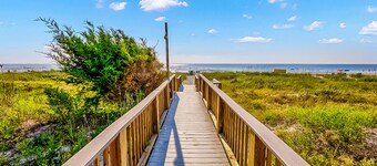 Family-Friendly Condo at Dunes Resort - Shared Pool, Beach Access, WiFi & AC