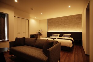 Design Apartment, 2 Bedrooms, Non Smoking | 2 bedrooms, desk, laptop workspace, blackout drapes