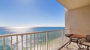 Outdoor dining - TideWater Beachfront 2 Bedroom 3 Bathroom, Plus Twin Bunk Bed (Panama City Beach)