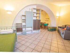 TV - Kiwi e L'uva - Tuscia by Interhome (Fabrica di Roma)