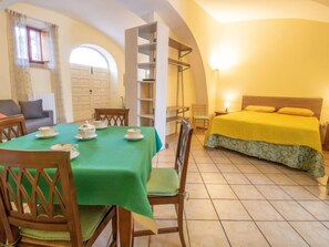 1 bedroom, internet
