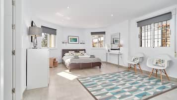 4 soverom, strykejern/-brett, wi-fi (inkludert) og sengetøy