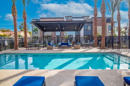 Brand New Townhome in the heart of Downtown Gilbert