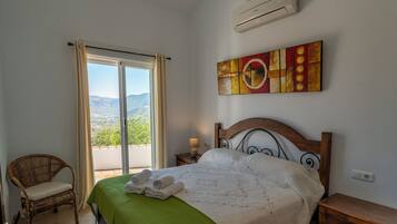 3 chambres, fer et planche Ă repasser, Wi-Fi gratuit, draps fournis